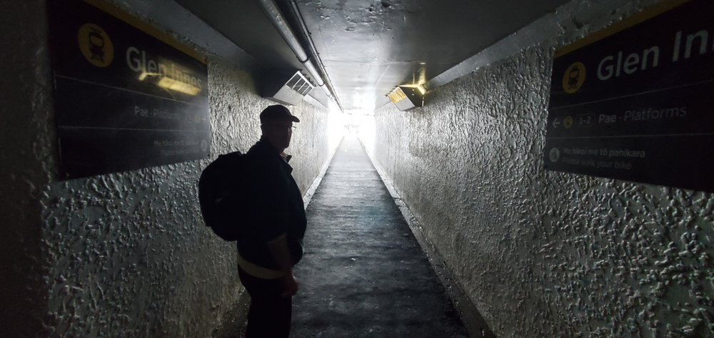 Underpass-too-dark-Person